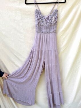 NWT ILLA ILLA Dusty Lavender Crochet Lace Bodice Wide-Leg Jumpsuit Open Back Bow